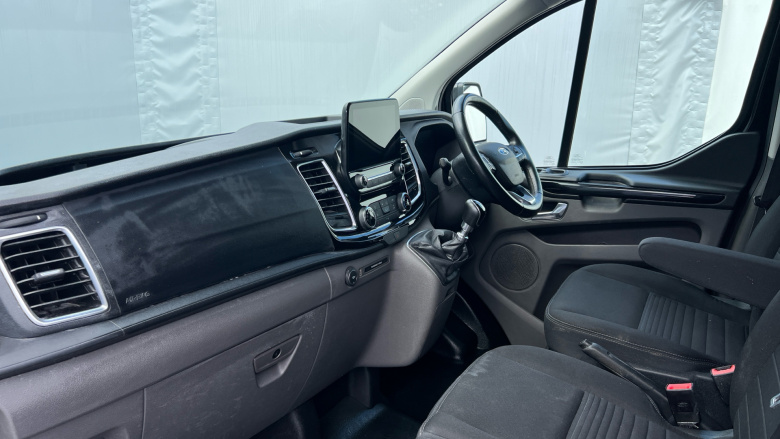 Ford Transit Custom 300 L1 Diesel Fwd 2.0 EcoBlue 130ps Low Roof Limited Van